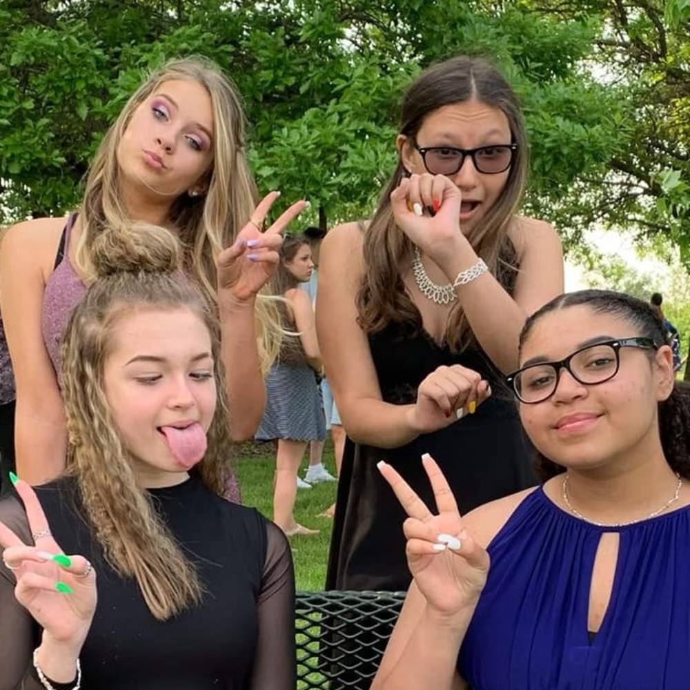 Meet your Posher, Alyssa